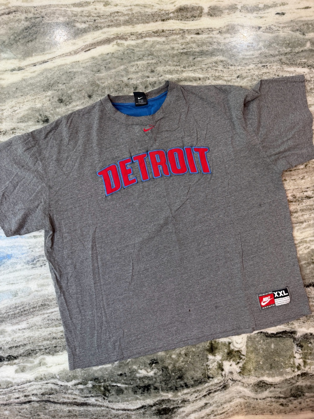 Vintage Nike x Detroit Pistons Grey Short Sleeve Tee XXL